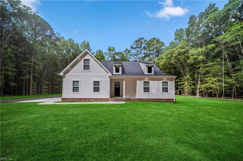 11395 Raynor RD, SMITHFIELD VA 23430 - Photo 2