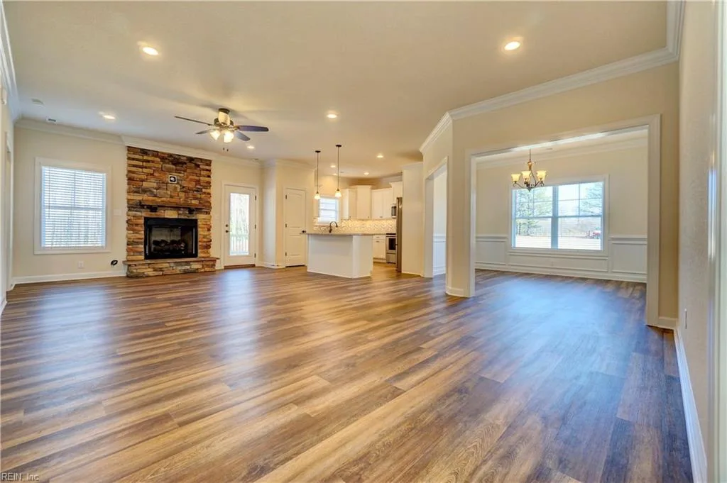 11395 Raynor RD, SMITHFIELD VA 23430 - Photo 4