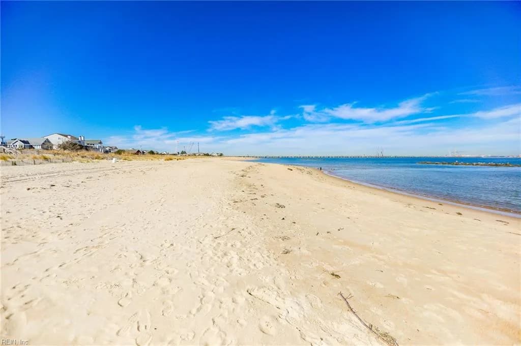 1315 Little Bay AVE #102, NORFOLK VA 23503 - Main photo