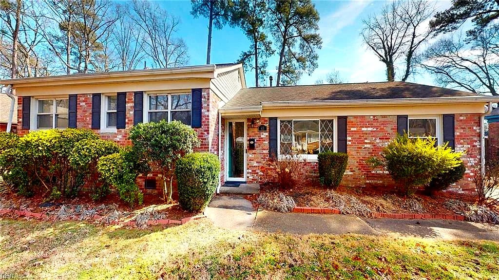 63 Azalea DR, Hampton — 4 bed Residential, 1,714 sqft