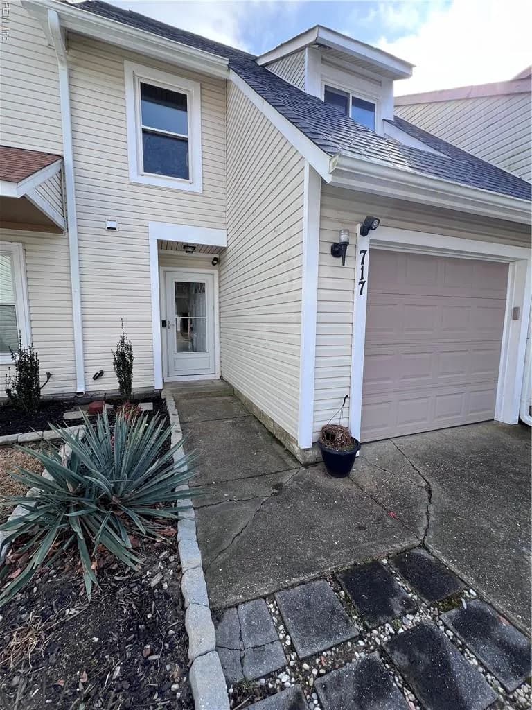 717 Hecate DR, VIRGINIABEACH VA 23454 - Main photo