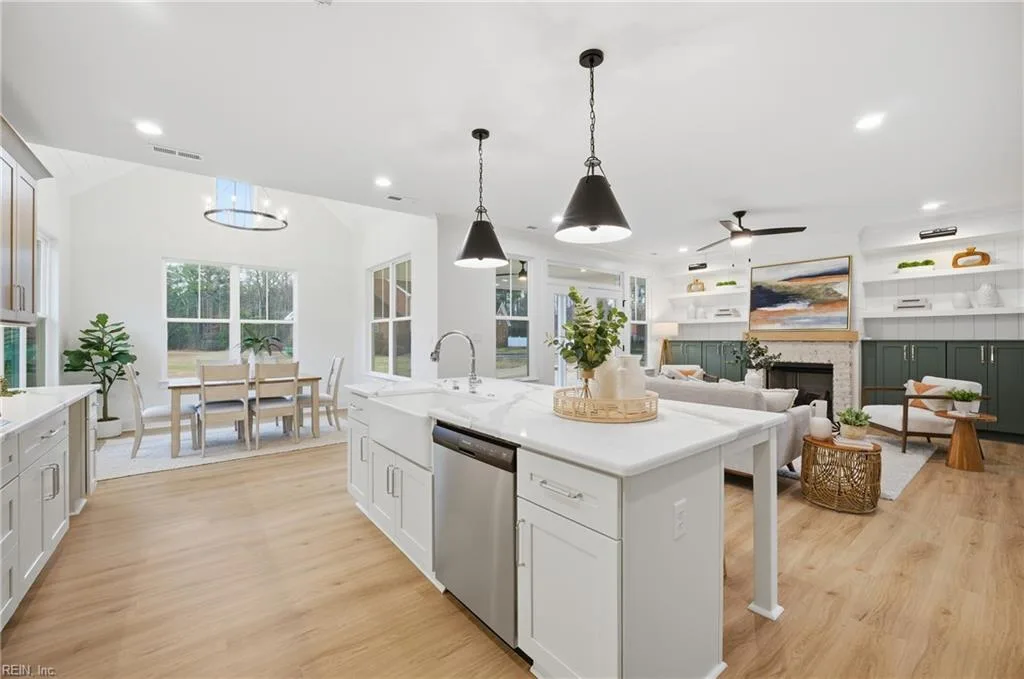 1801 Millville Rd NONE, Chesapeake — 5 bed Residential, 3,000 sqft