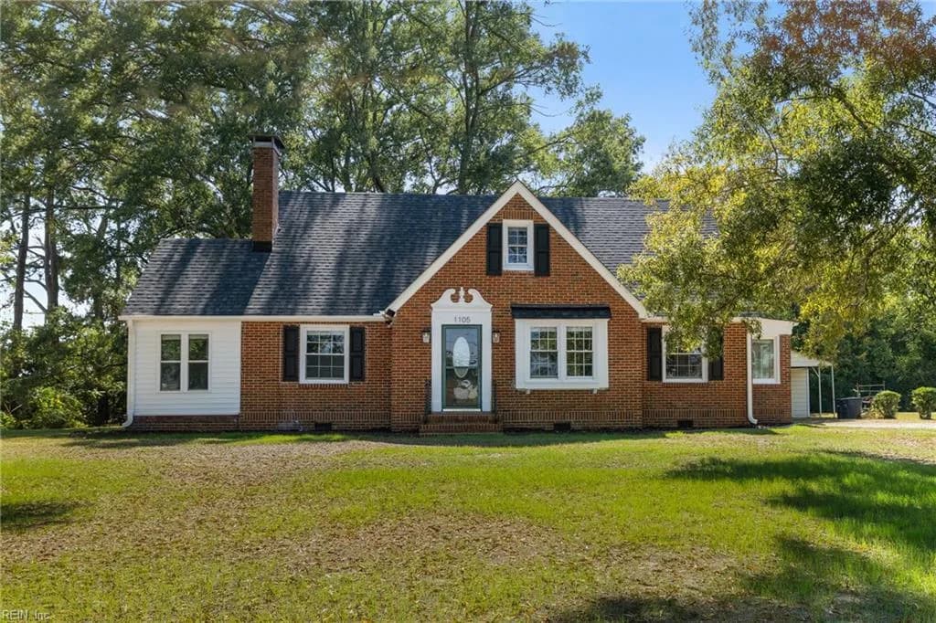 1105 West End DR, EMPORIA VA 23847 - Photo 2