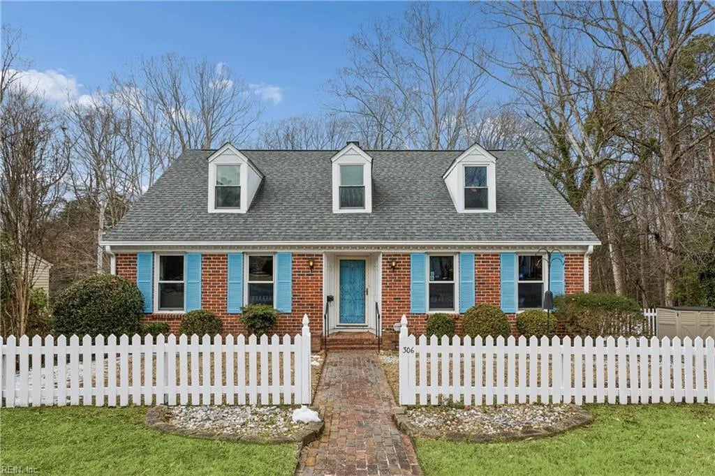 306 Indian Springs RD, Williamsburg — 5 bed Residential, 3,784 sqft