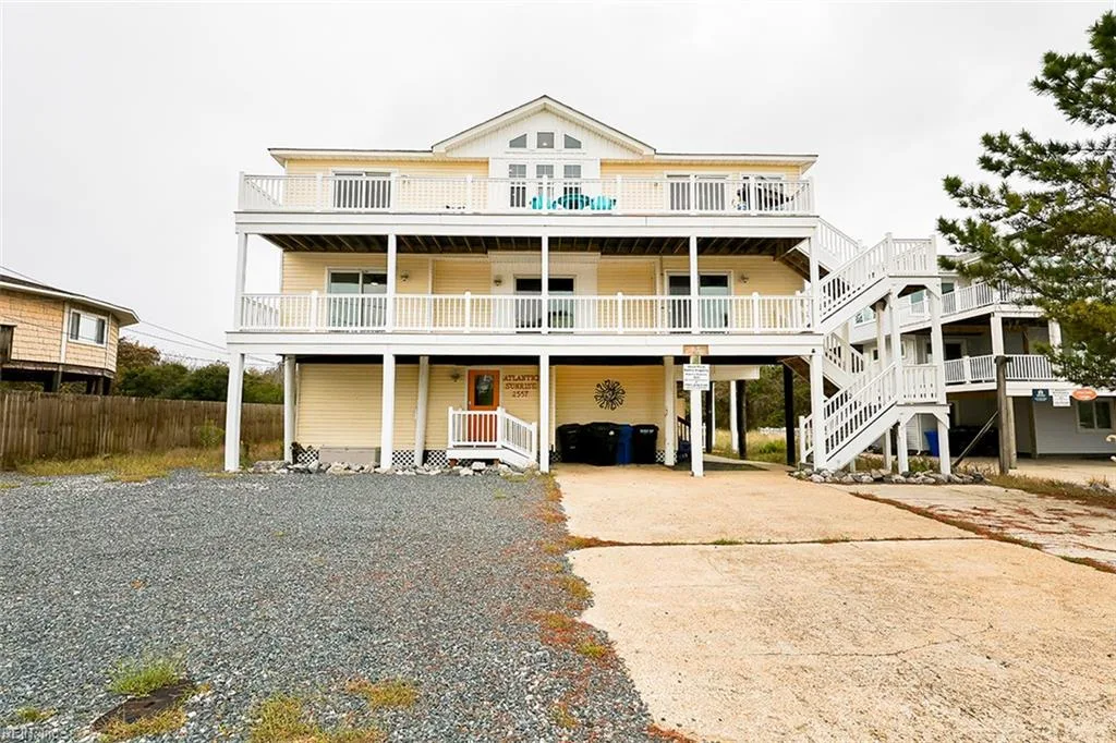 2557 Sandpiper RD, Virginia Beach — 9 bed Residential, 3,901 sqft