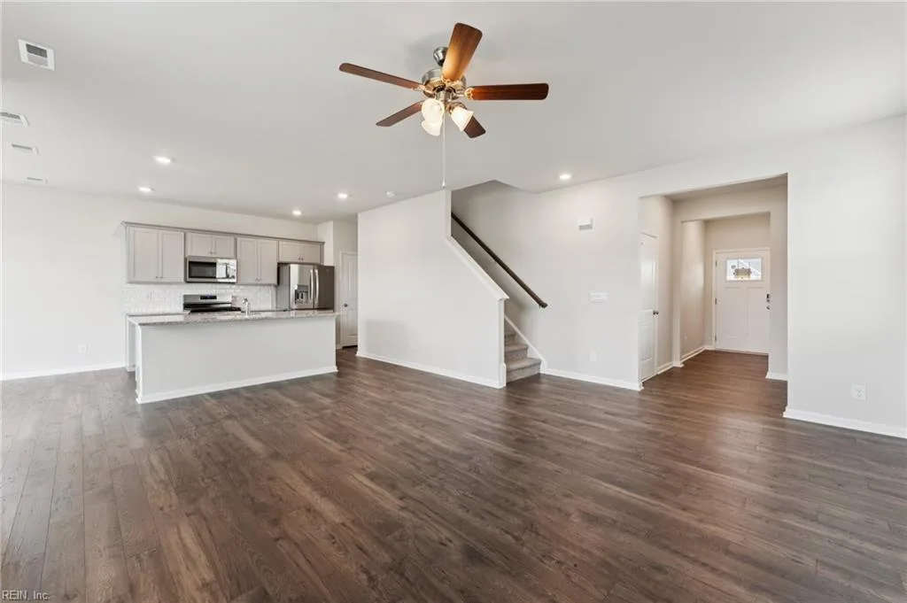 3039 Dalton CIR, SUFFOLK VA 23435 - Photo 5