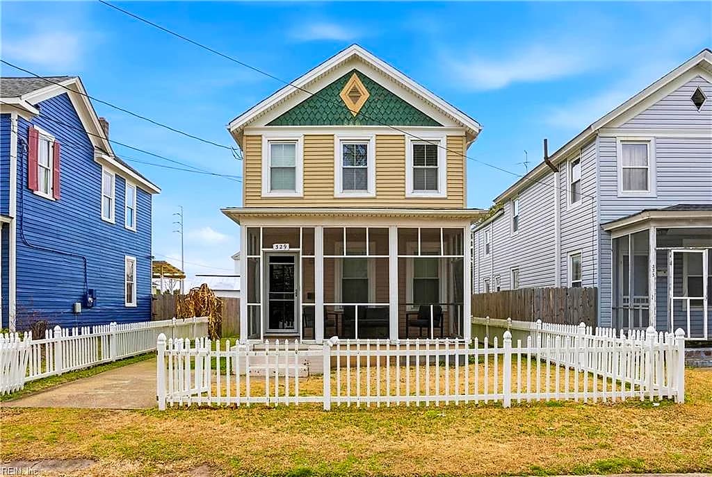 329 Elm AVE, HAMPTON VA 23669 - Main photo