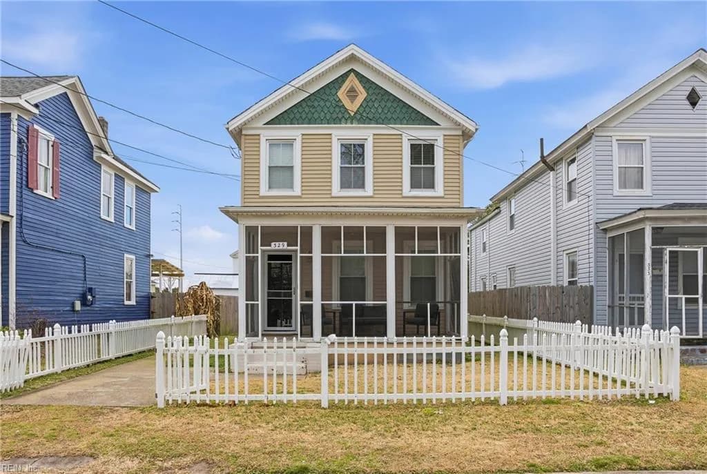 329 Elm AVE, HAMPTON VA 23669 - Main photo