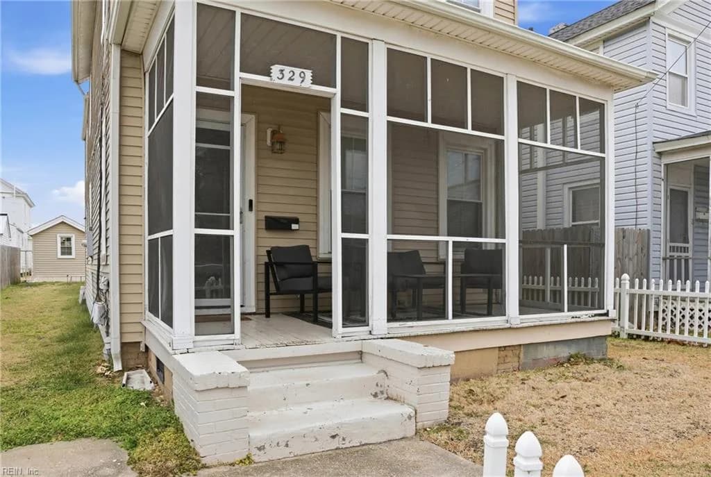 329 Elm AVE, HAMPTON VA 23669 - Photo 4