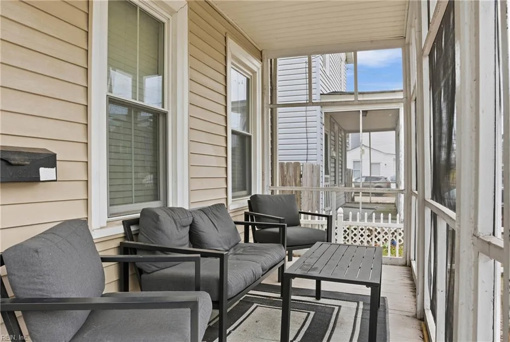 329 Elm AVE, HAMPTON VA 23669 - Photo 5