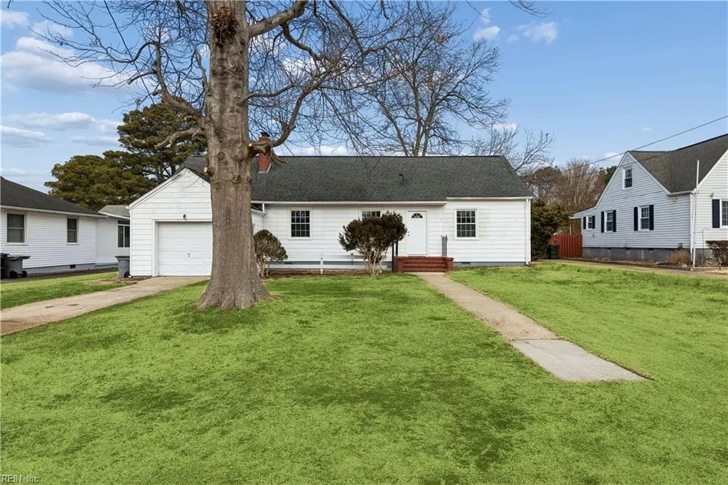 121 Cambridge PL, Hampton — 3 bed Residential, 1,233 sqft