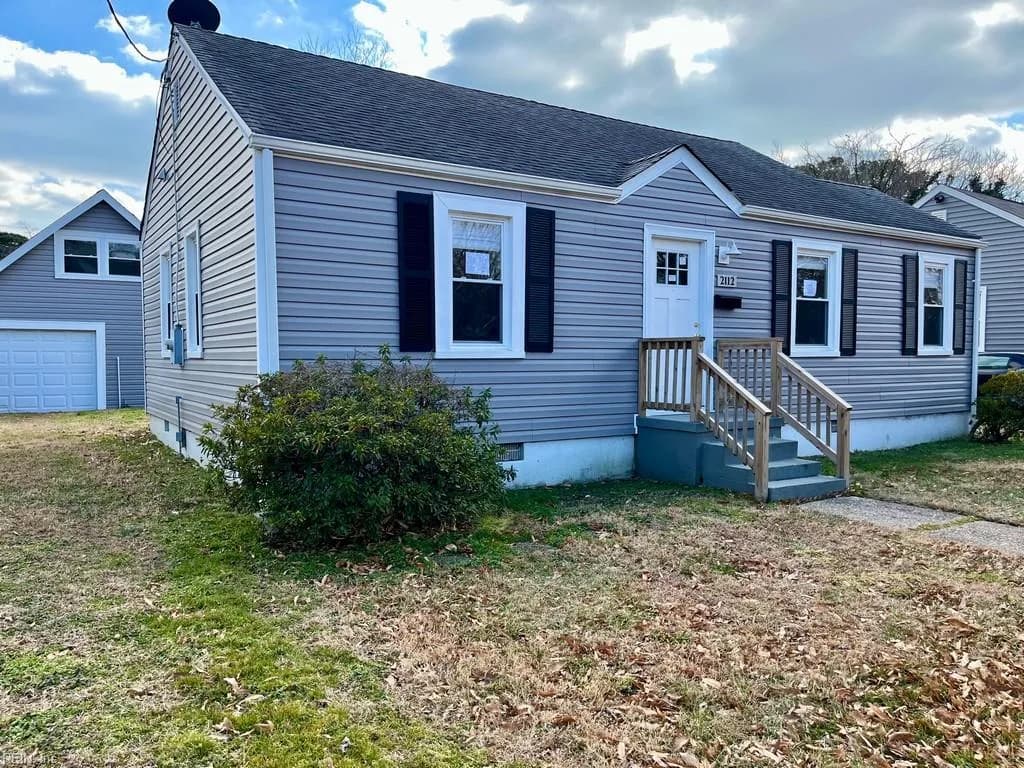 2112 E Pembroke AVE, HAMPTON VA 23664 - Photo 3
