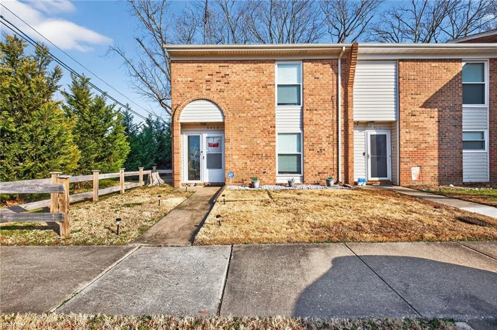 5012 Dunderdale CT, Virginia Beach — 3 bed Residential, 1,656 sqft