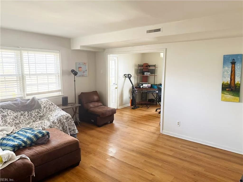 265 Benns RD, NEWPORTNEWS VA 23601 - Photo 5