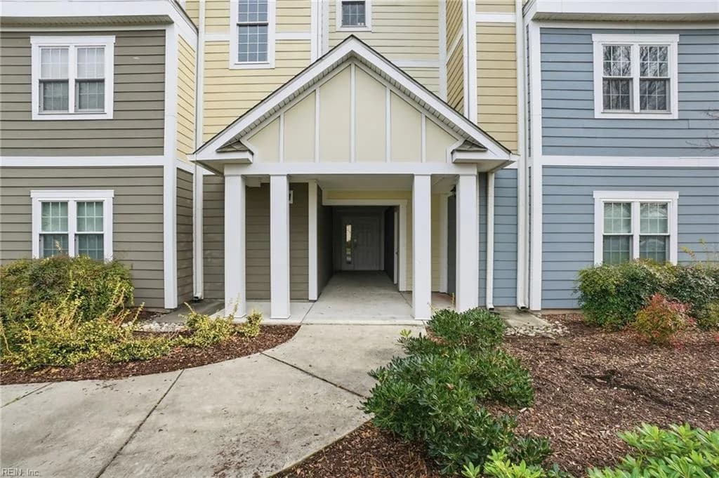 1016 Thoroughgood WAY #104, CHESAPEAKE VA 23324 - Photo 3