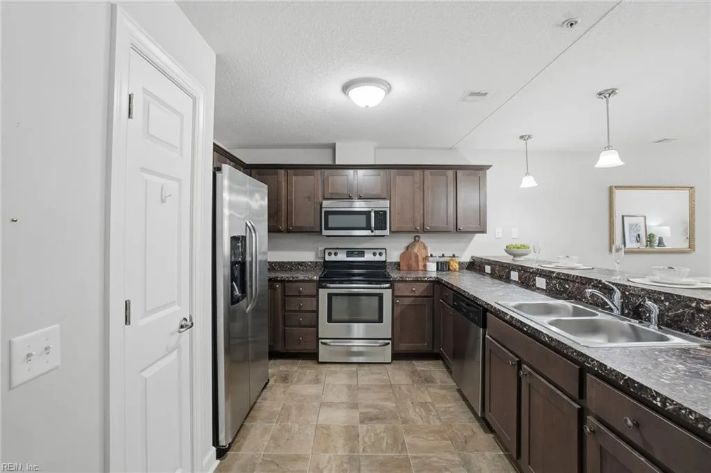 1016 Thoroughgood WAY #104, CHESAPEAKE VA 23324 - Photo 4