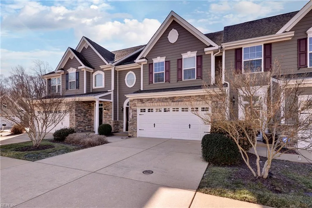 4212 Berry SQ, Williamsburg — 3 bed Residential, 2,425 sqft