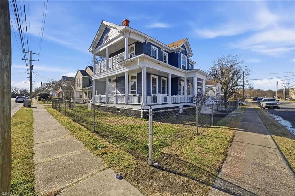 26 Downes ST, HAMPTON VA 23663 - Main photo