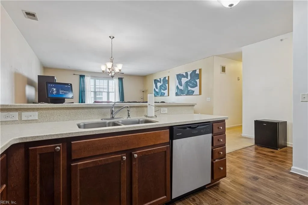 4316 Hillingdon BND #304, CHESAPEAKE VA 23321 - Photo 5