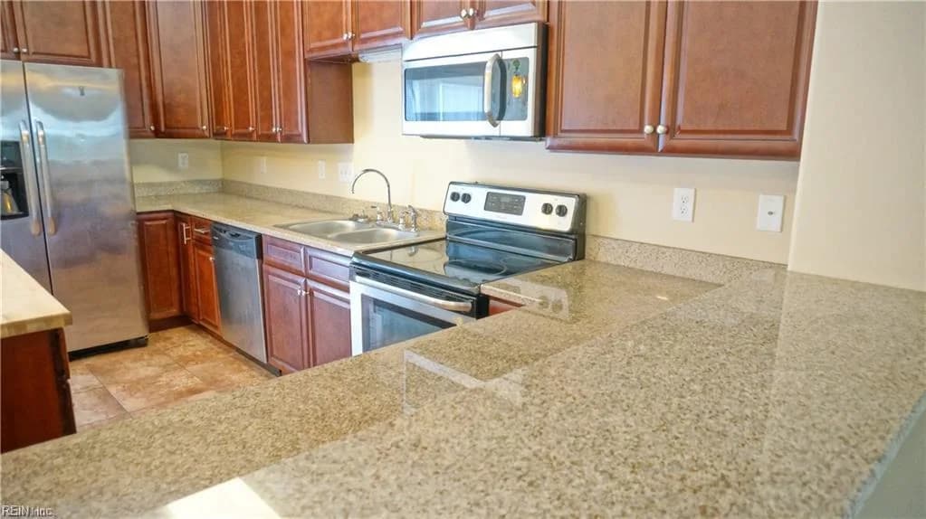 800 Skelton WAY, NEWPORTNEWS VA 23608 - Photo 4
