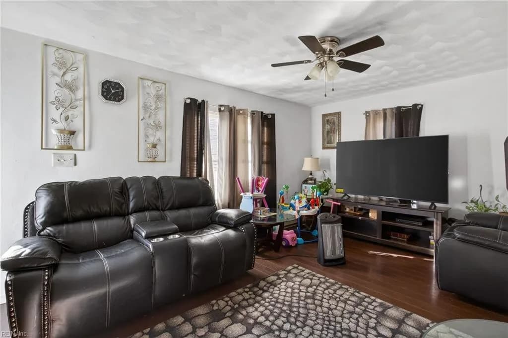 532 Battery AVE, SUFFOLK VA 23434 - Photo 5