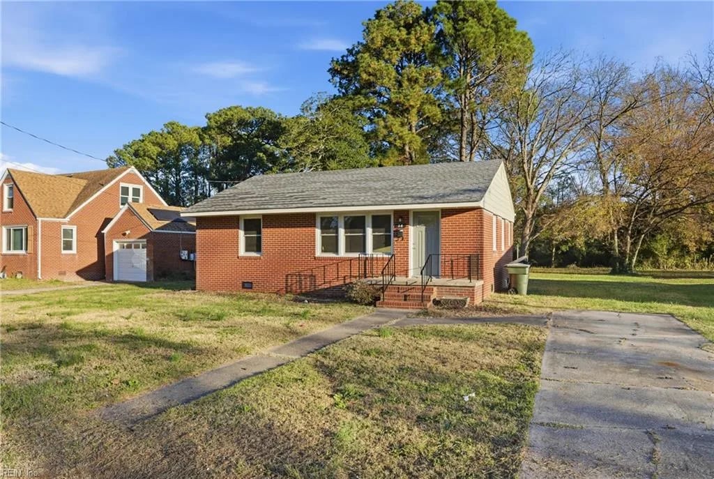 26 Westminister DR, Hampton — 2 bed Residential, 980 sqft