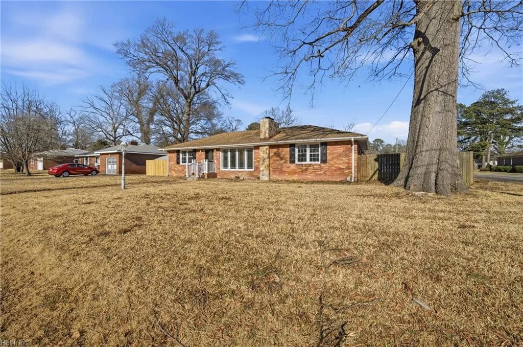 215 Leonard RD, PORTSMOUTH VA 23701 - Photo 5