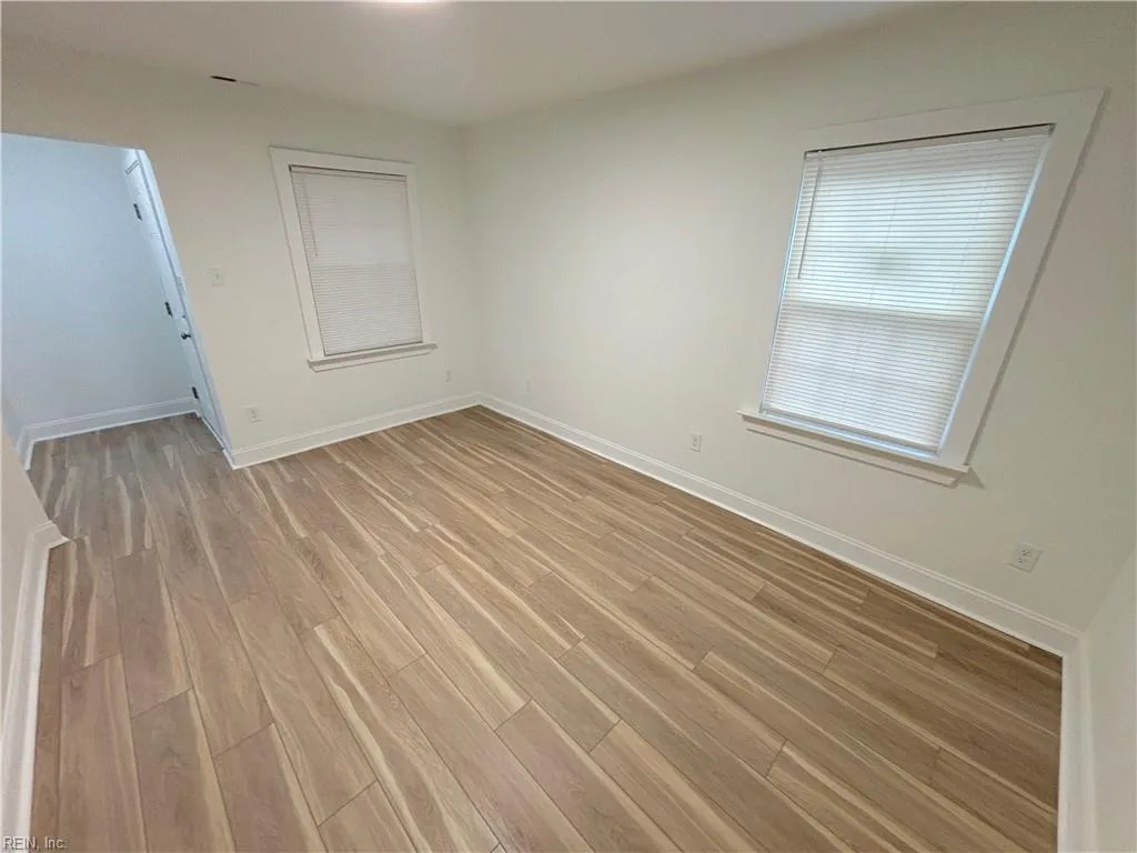 102 Cushing ST, PORTSMOUTH VA 23702 - Main photo