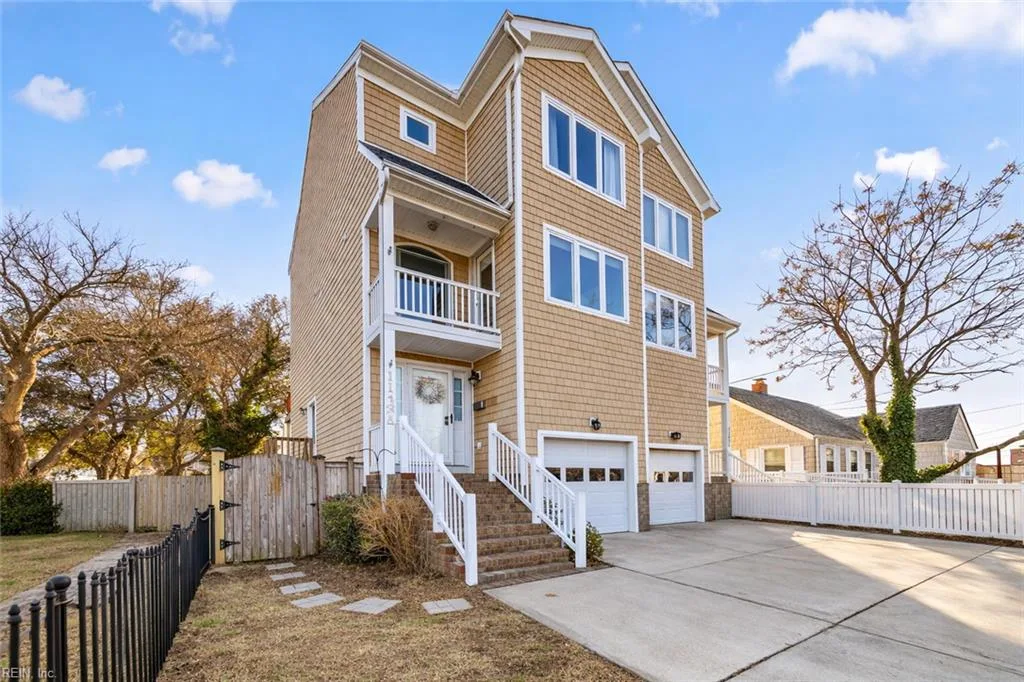 1143 W Ocean View AVE #A, NORFOLK VA 23503