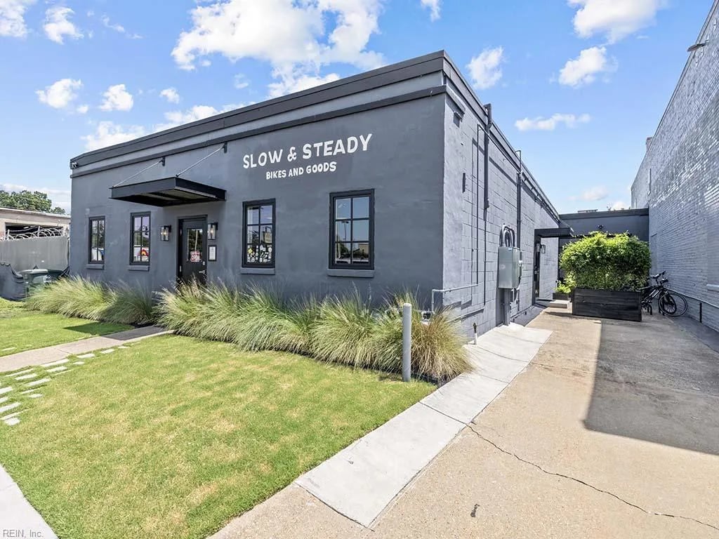 2406 Colley AVE, NORFOLK VA 23517