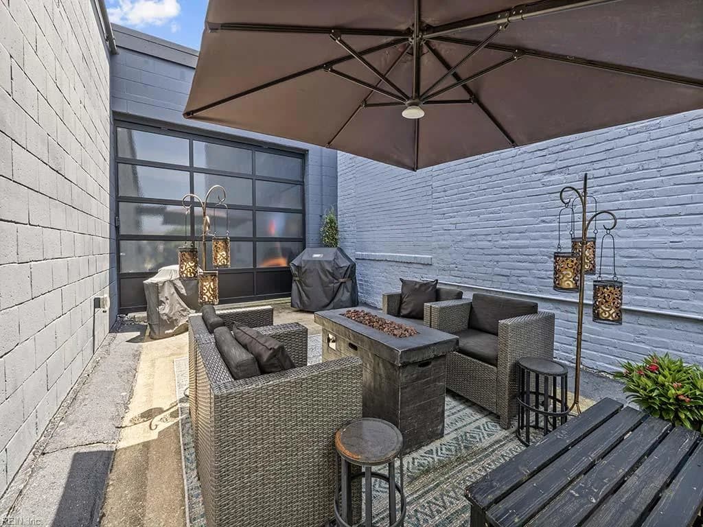 2406 Colley AVE, NORFOLK VA 23517 - Photo 4