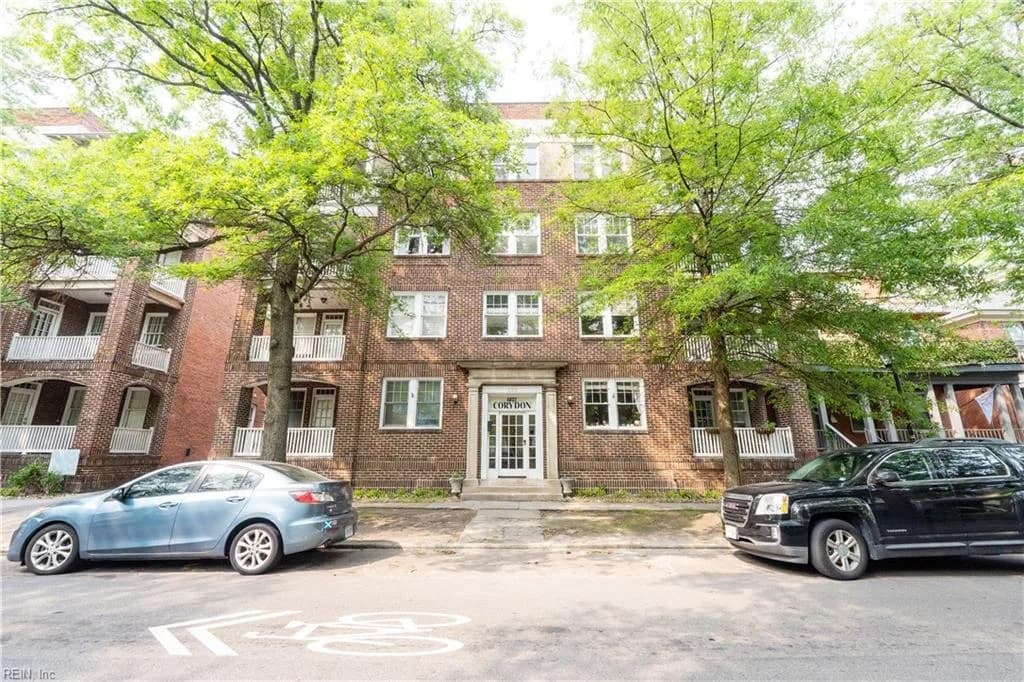 736 W Princess Anne RD #301, NORFOLK VA 23517 - Photo 2
