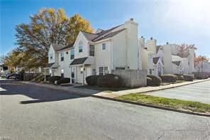 325 Lees Mill DR, NEWPORTNEWS VA 23608 - Photo 2