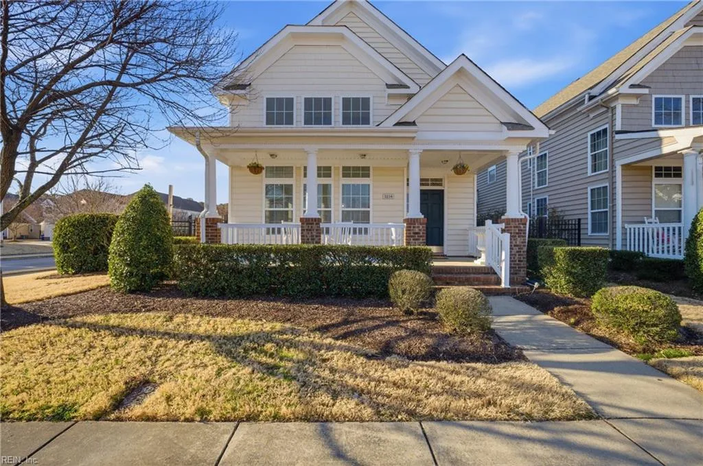 3216 Duke Of Glouchester DR, Suffolk — 4 bed Residential, 2,128 sqft