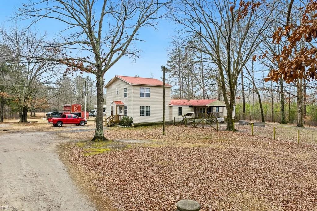 32282 Lightwood DR, IVOR VA 23866 - Main photo