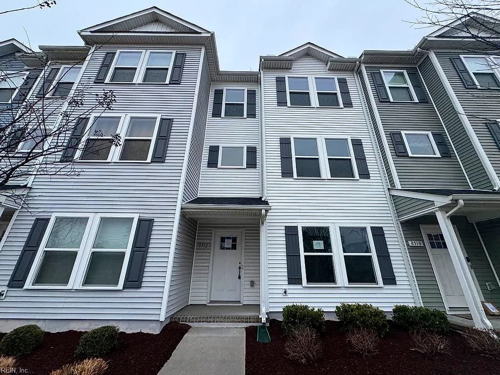 8512 Chesapeake BLVD, NORFOLK VA 23503 - Main photo