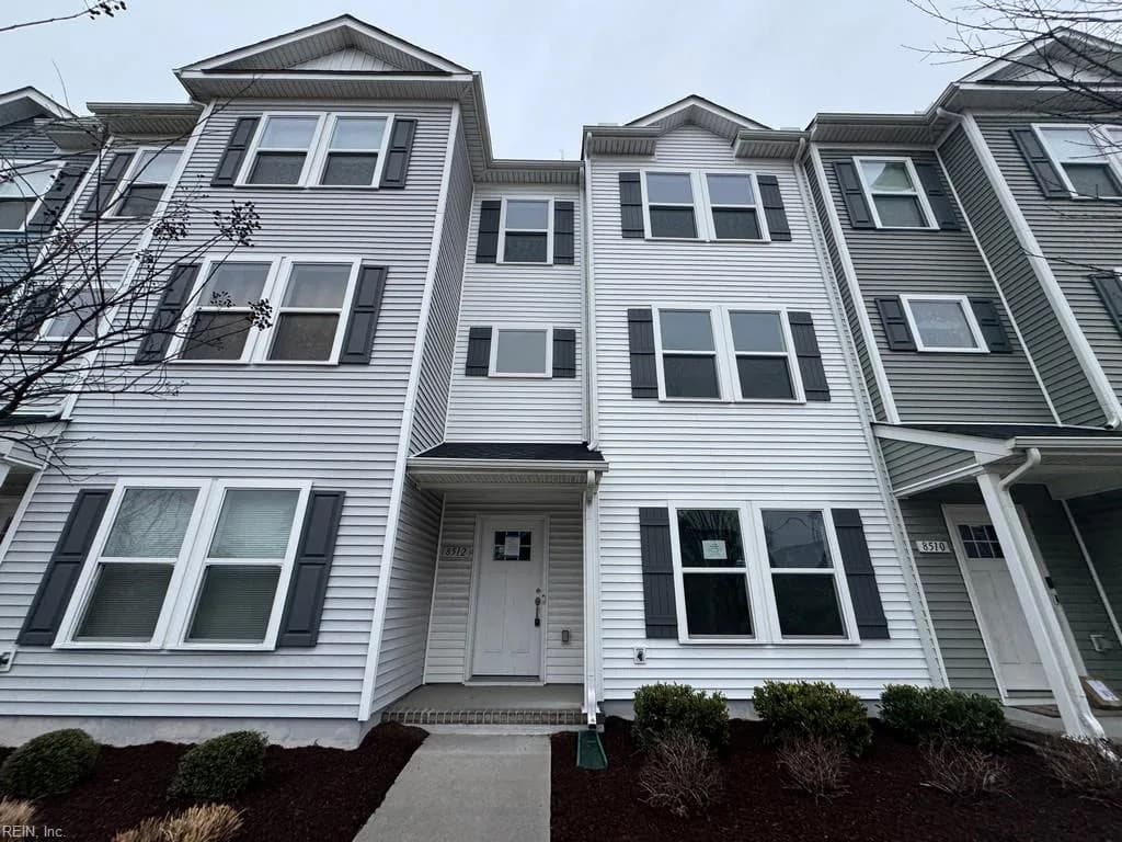8512 Chesapeake BLVD, NORFOLK VA 23503 - Main photo