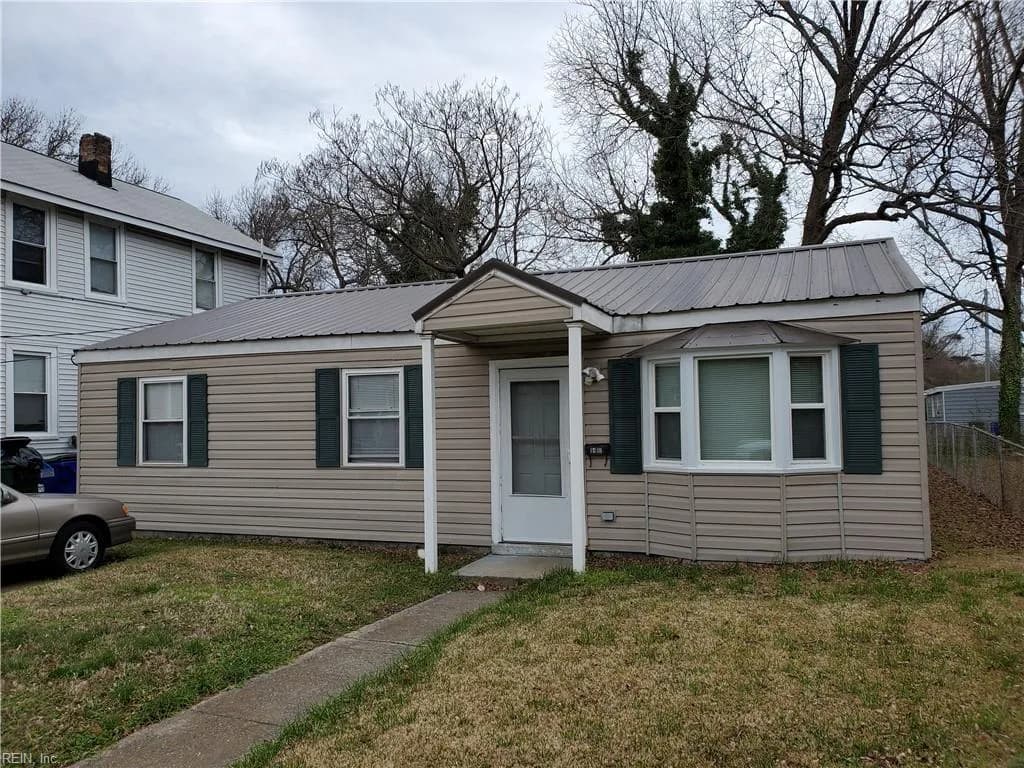 1410 W 39th ST, NORFOLK VA 23508 - Photo 2