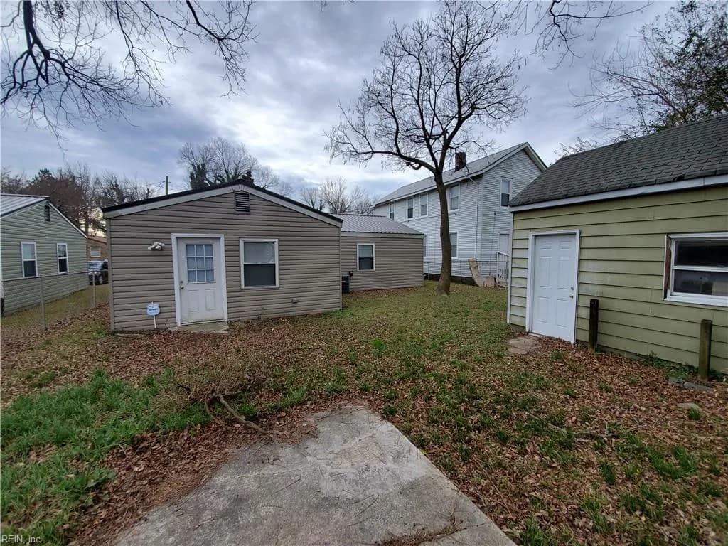 1410 W 39th ST, NORFOLK VA 23508 - Photo 3