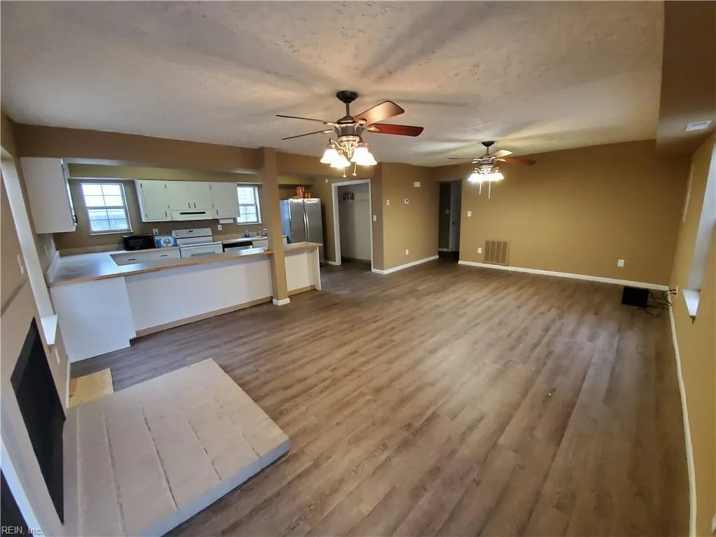1536 W 40th ST, NORFOLK VA 23508 - Photo 4