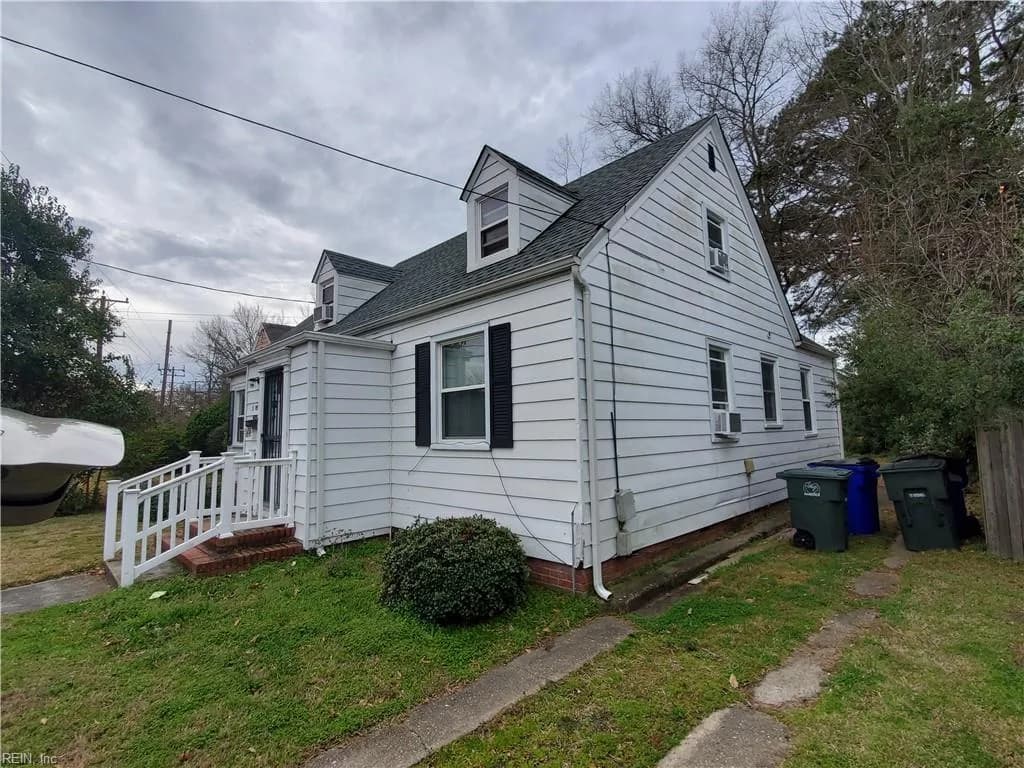 5905 Hampton BLVD, NORFOLK VA 23508 - Photo 3