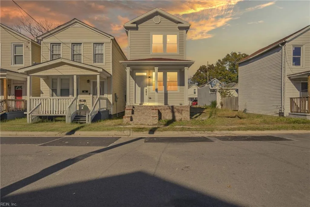 956 Gordon AVE, Norfolk — 3 bed Residential, 1,280 sqft