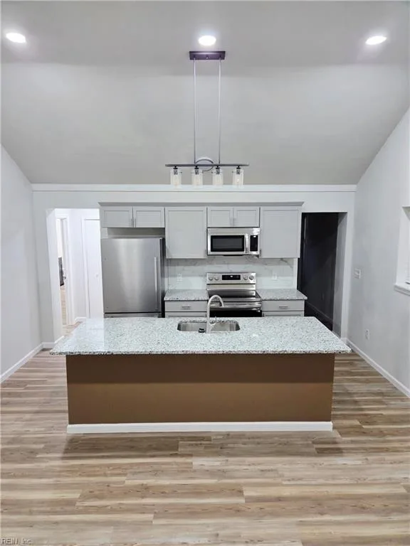 4801 Vick ST, Portsmouth — 3 bed Residential, 1,200 sqft