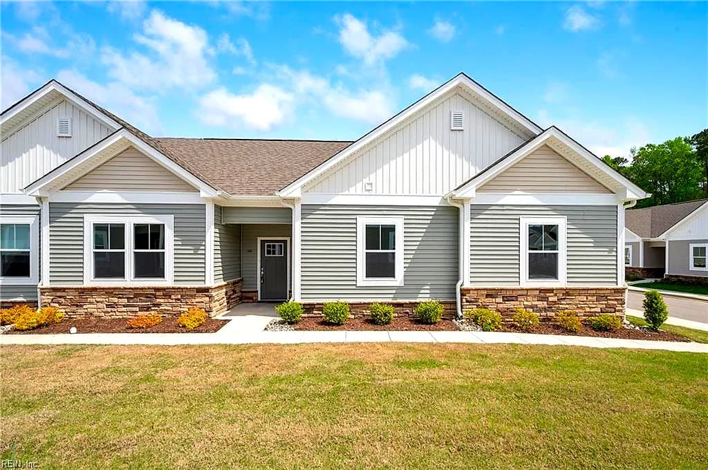 1101 Capella LN #C, SUFFOLK VA 23434 - Photo 3