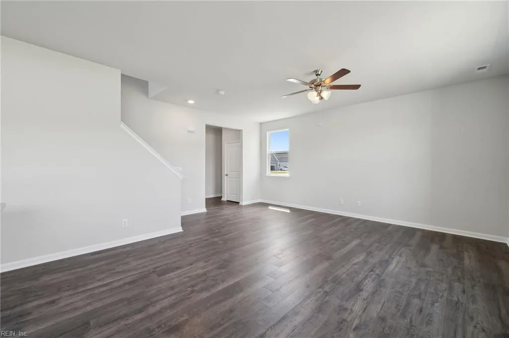 1118 Erin DR, SUFFOLK VA 23435 - Photo 5