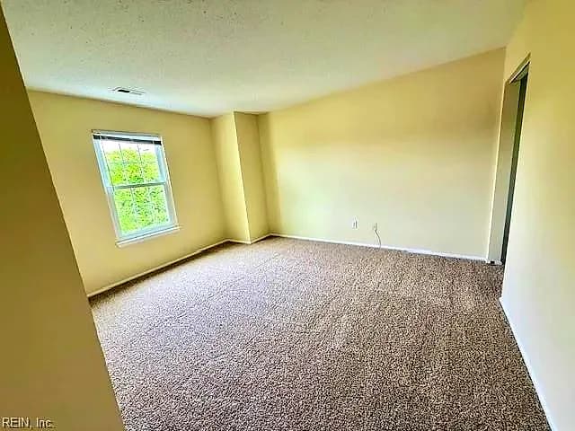 2119 Advent CT, VIRGINIABEACH VA 23454 - Photo 5