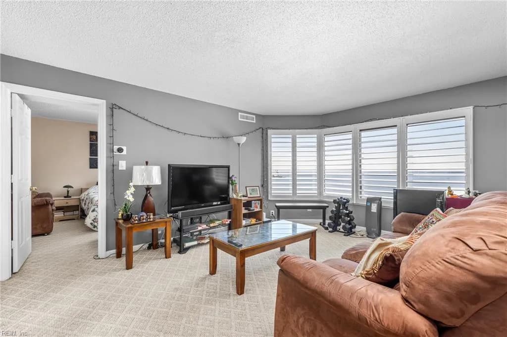 7501 River RD #16B, NEWPORTNEWS VA 23607 - Photo 5
