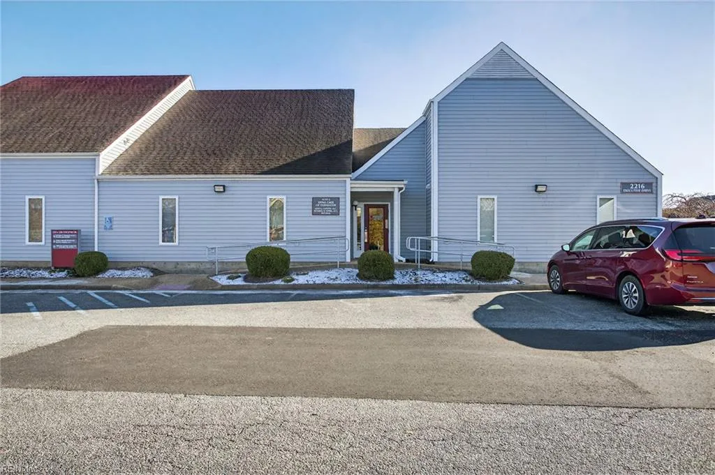 2216 Executive DR #A, HAMPTON VA 23666