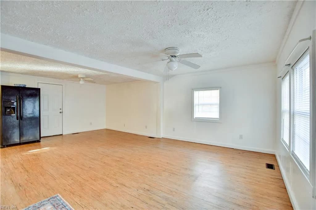 4412 Piney Swamp RD, HAYES VA 23072 - Photo 4