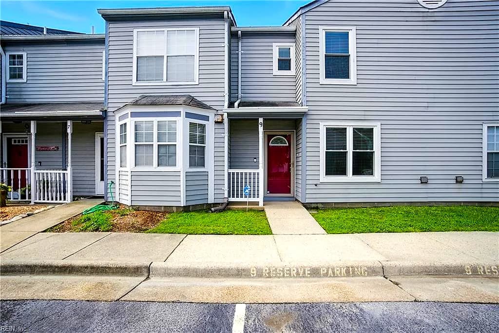 9 Bayview CT, HAMPTON VA 23664 - Main photo